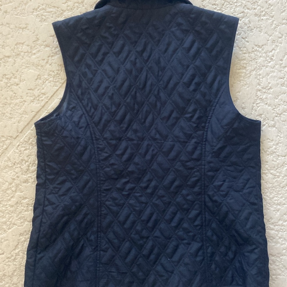 Chico’s Black Quilted Vest Size 1 =8 - Picture 5 of 5